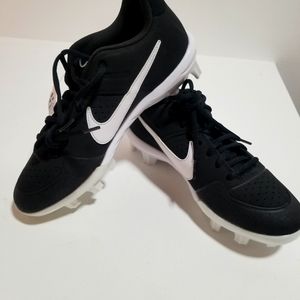 New Nike Alpha Huarache Varsity Low Black Cleats AO7959-001 Mens Sz 7